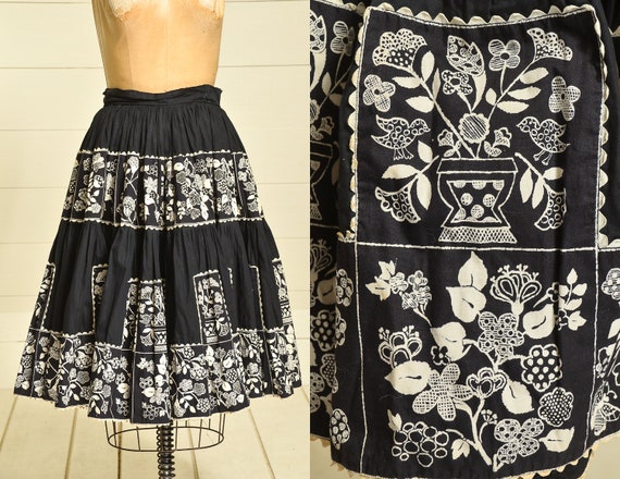 1950s Folk Art Circle Skirt Black & White Cotton … - image 1