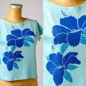 1970s Hawaiian T Shirt Crazy Shirt Blue Floral Bouquet Surf T Shirt