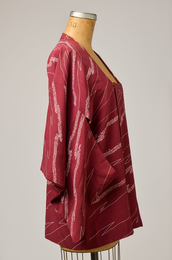 Vintage Short Kimono Jacket Burgundy and White Im… - image 3