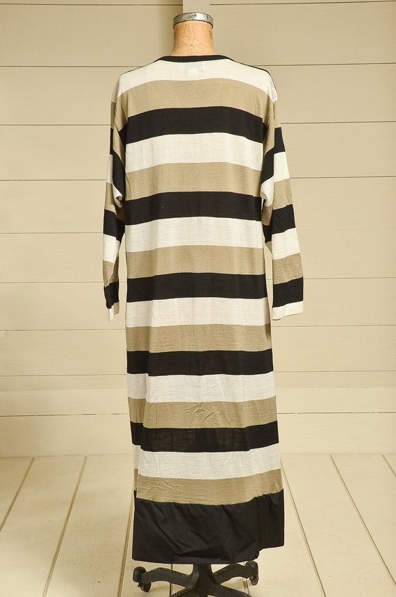 1980s Modern Stripe Dress  Button Down V Neck Ava… - image 4