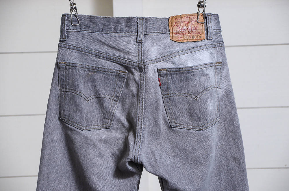一点物❗️Levi 501 vintage grey destroy denim Vintage Levis 501 Jeans: Washed Grey, Straight Leg, Loose