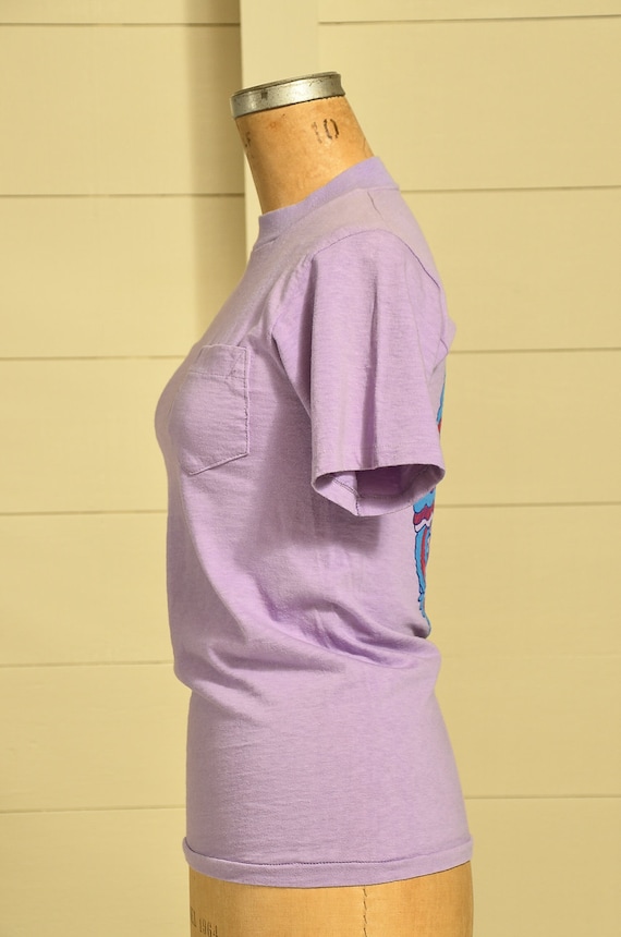 1970s Psychedelic Novelty T Shirt Purple Single P… - image 3