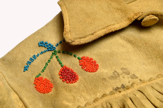 1800s Native American Jacket Cherry Beaded Mooseh… - image 6