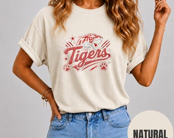 Comfort Colors Tigers Shirt, Retro Sports Team Tee, Vintage School Spirit Apparel, Game Day Outfit, Retro Graphic Shirt, Cute Casual Top