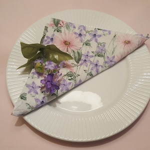 Napkins, Floral Cloth Napkins, Set of 4 Napkins, Spring and Summer Napkins
