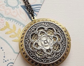 Star Locket Necklace Large Round Brass Open  Pendant Photo Picture Bronze Chain EA798
