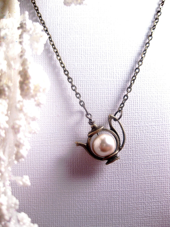 ★送料・関税込★FLOWOOM★Alice Heart Pearl Necklace image_c8ba078c-14bc-4159-bd2a-