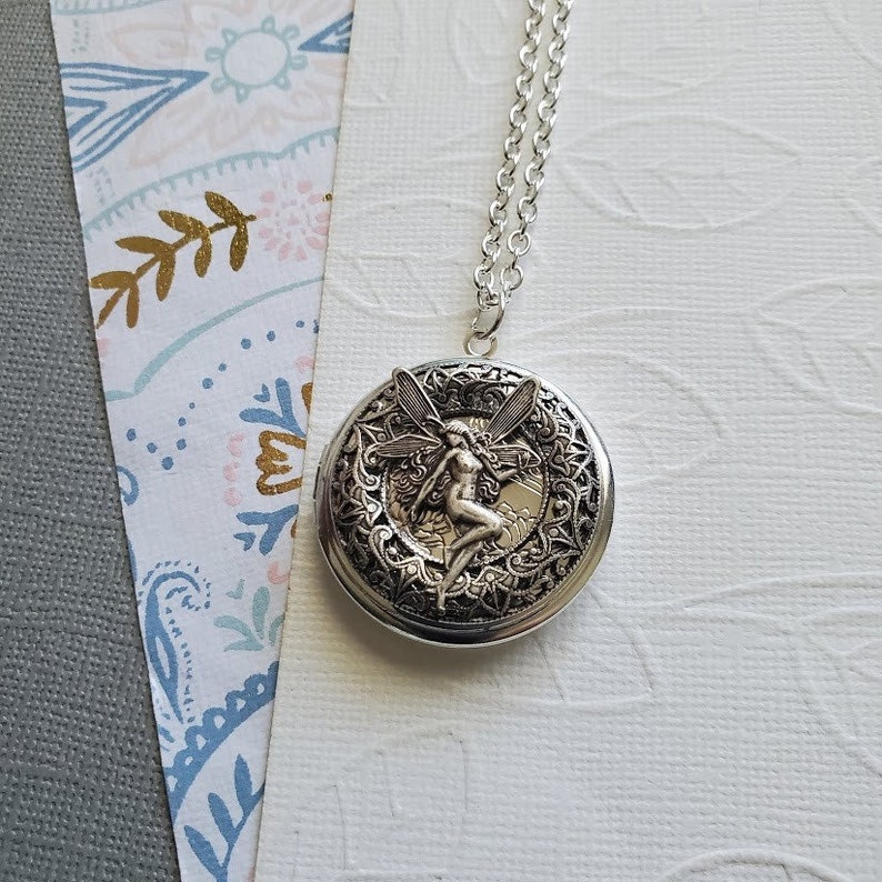 Silver Fairy Locket Photo Picture Necklace Enchantment Magical Dream Whimsical Round Pendant EA764 image 3