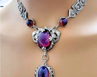 Collar con colgante de princesa Dragon Breath / Regalo gótico victoriano para mujer / Lazo de fantasía medieval renacentista ópalo novia boda Ren Faire