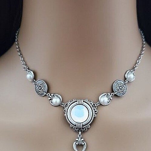 Collar renacentista claro / Piedra de cristal / Joyería nupcial victoriana / Dama de honor de boda medieval / Ren Faire Festival Colgante Regalo de mujer