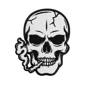 Parche de calavera humeante: insignia bordada estilo gótico punk