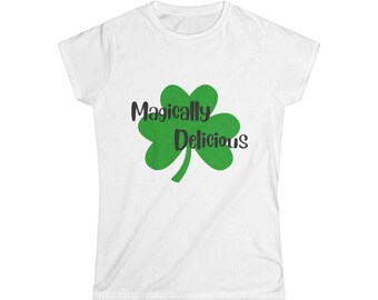 Magisch leckeres Kleeblatt T-Shirt St. Patrick's Day Frauen-T-Shirt