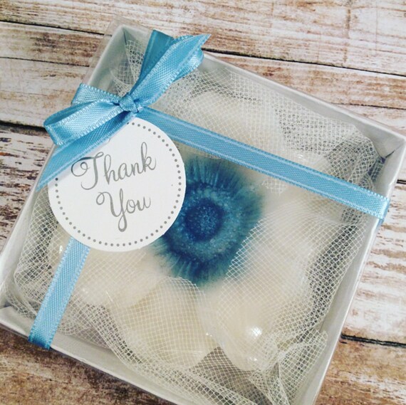 20 Anemone Wedding Soap Favors / Bridal Shower Favors / Flower Party Favors Il_570xn