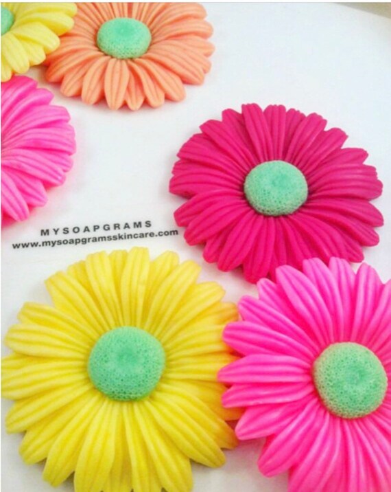 Daisy Soap Gift Set Sunflower Gift Set Wedding Bridal Party Favors Gold and Pink Daisy Daisy Favors Il_570xn