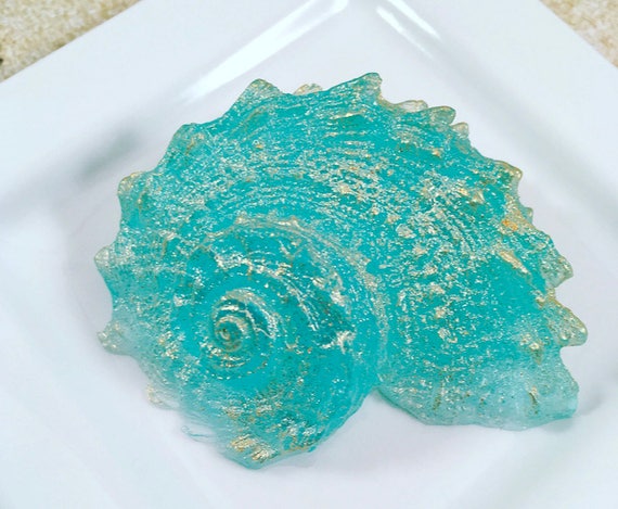 40 Seashell Soap Favors / Beach Themed Wedding Favors /Nautical Party Favors / Seashell Soaps / Beach Wedding Favors Il_570xn