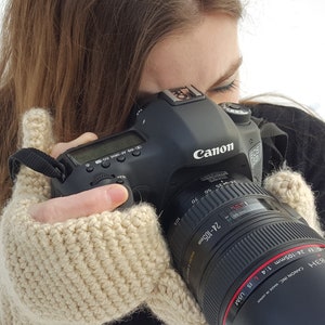 PDF Häkelanleitung No Freeze Photographer Fäustlinge, 3 Größen