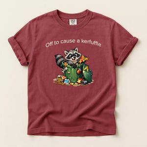 Komfortfarben aus, um ein Kerfuffle Graphic Tee zu verursachen