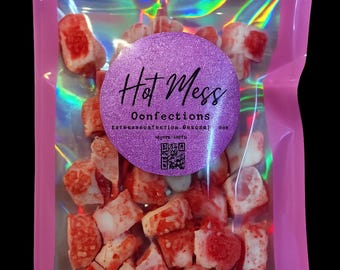 Bocados de helado de tarta de fresa liofilizada