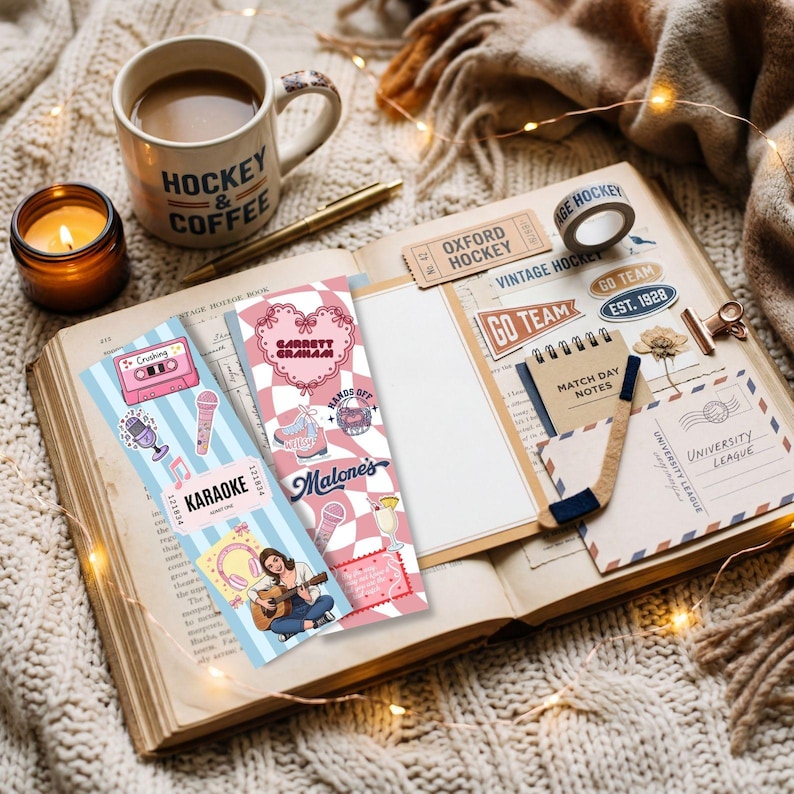 Off Campus TV Show, Briar U, Garrett Graham, Booktok Bookmark, Hockey Romance Gift, Digital Bookmark PDF, Printable Bookmarks, John Logan, Dean Di Laurentis, The Deal Elle Kennedy, Bookish Gifts, Romance Reader Pack.
This Off Campus inspired bookmark set is perfect for hockey romance readers, BookTok lovers, and fans of cozy college romance aesthetics. Featuring soft pastel colors, romantic sports vibes, and bookish designs, this printable bookmark bundle was created for readers who are com