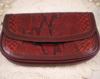 1980s Vintage Koret Snakeskin and Burgundy Leather Clutch Purse