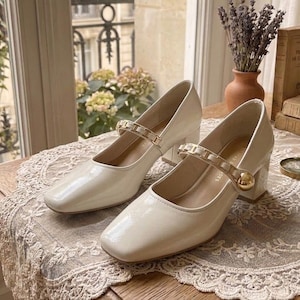 cream dress gold shoes cream crochet dress + favorite heels