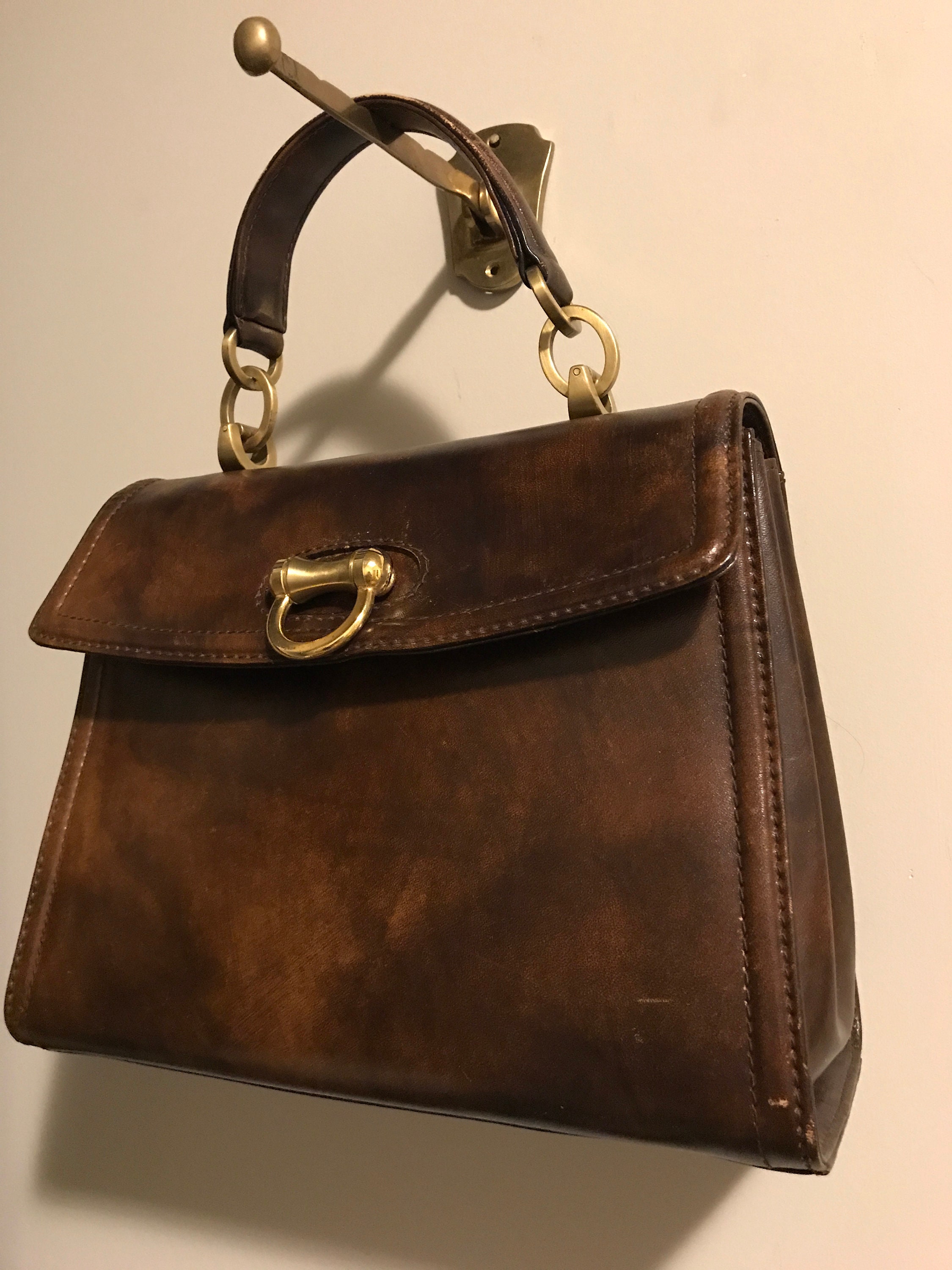 Cursive Lutes Gold Gift Bag Medium – Lute Locker
