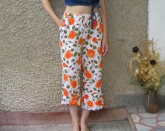 Vintage delicate cotton capris, size M