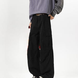 Wide Leg Pants | Baggy Loose Pocket Trousers | Daily Wear | Minimal Streetwear Style

Wide leg cargo pants with loose minimal streetwear style