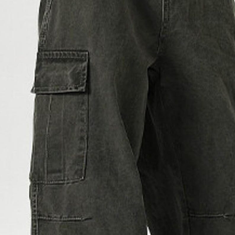Wide Leg Pants | Baggy Loose Pocket Trousers | Daily Wear | Minimal Streetwear Style

Wide leg cargo pants with loose minimal streetwear style