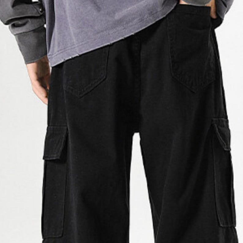 Wide Leg Pants | Baggy Loose Pocket Trousers | Daily Wear | Minimal Streetwear Style

Wide leg cargo pants with loose minimal streetwear style