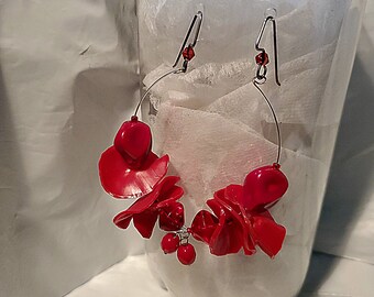 Red dangle lightweight earrings