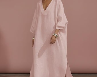 Damski lniany kaftan - różowa sukienka - maksi kaftan - narzutka na salon - obszerny kaftan