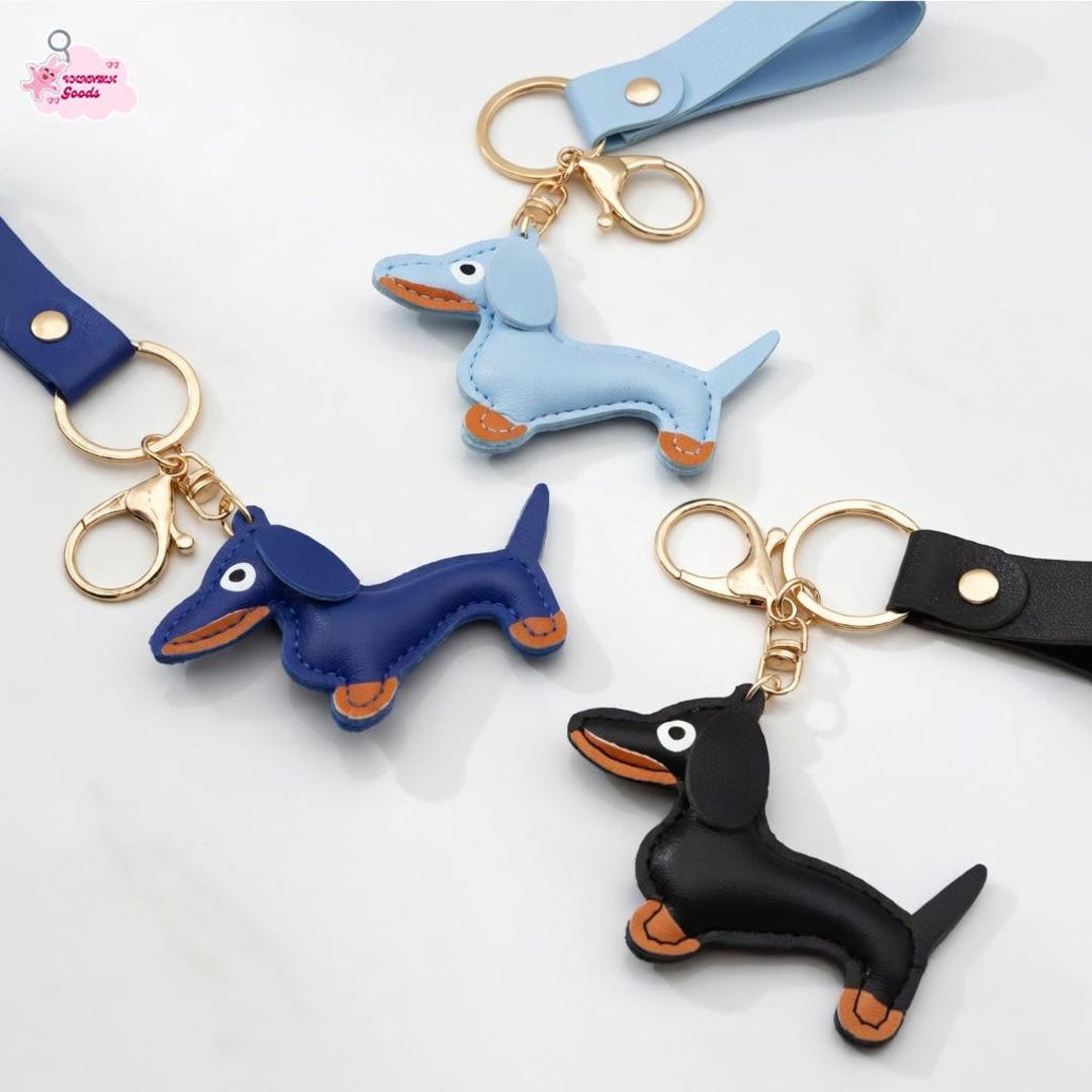 Dachshund Dog Keychain – Cute Leather Sausage Dog Bag Charm - Etsy