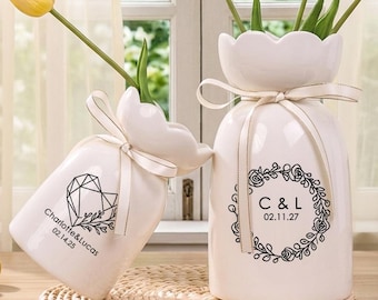 Personalized Name Anniversary Flowers Vase,Customized Ceramic Vase,Engagement Gift,Wedding Flower Pot for Couple,Anniversary Present Vase