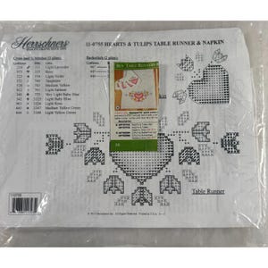 Herrschners 5 pcs. Cross Stitch Hearts And Tulips Table Runner/Napkins #11-0755 image 1