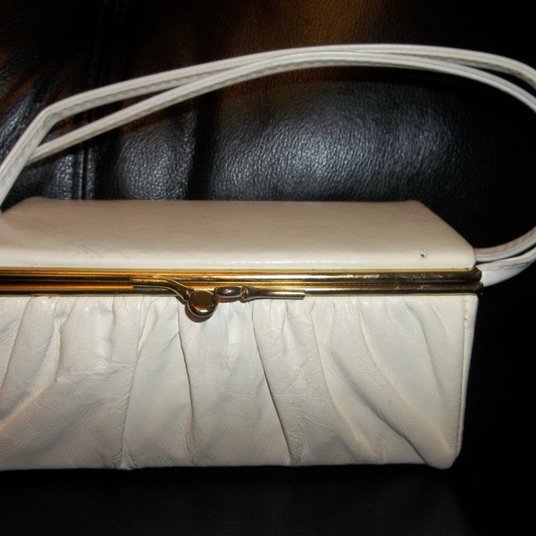 Mid Century White Leather Box Purse...Mad Men Era...Good Condition