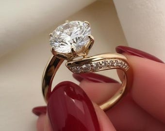 Round Diamond Solitaire Swirl Engagement Ring with 6 Prong Setting, Moissanite Bridal Wedding Ring, Unique 14k Yellow Gold Ring for Women