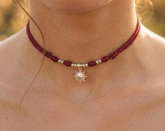 Collier ras du cou avec pendentif soleil en acier argenté, cordon en nylon ajustable, couleur personnalisable, bijou délicat fait main, cadeau bohème pour elle