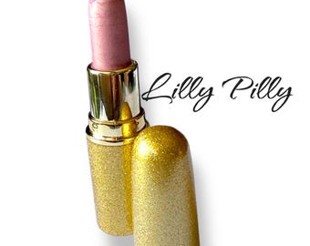 LILLY PILLY, Golden Pink Lipstick, Duo Chrome, Vegan, Sunset, Cream Formula, Natural Ingredients, Pigmented, Full Coverage, Crush cosmetics