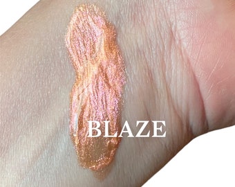 Blaze Lipgloss- Metallic pink gold glitter - Duo Chrome - Moisturizing - Natural Lip Gloss Mineral Makeup - Vegan - Super Shine