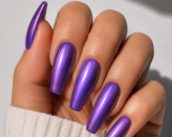 POSH, Nail Polish, Iridescent, Duo Chrome,  Purple, Pink Violet, Micro Glitter, Vegan Makeup, Crush Cosmetics, Shiny, Shimmer Nail Polish