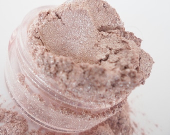 DOLL PARTS - Pink EyeShadow - Icy Pink - Shimmer - Highlighter Vegan Natural - Mineral Makeup EyeShadow 5g Jar -  Pink Eye Shadow