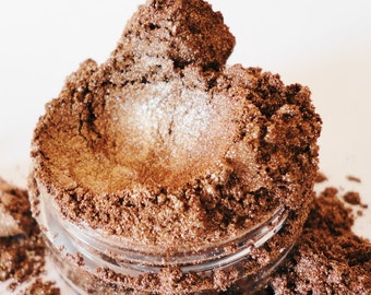 GINGERSNAP, Brown Taupe Mineral Eyeshadow, Metallic Finish, Shimmer Luster, vegan,Eyeliner, mineral Makeup, Crush Cosmetics, GINGERSNAP