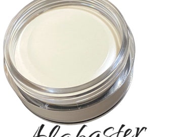 ALABASTER, Corrector, Eyeshadow Primer, White, Natural Ingredients, Mineral Makeup, Vegan makeup, Pigmented, Full Coverage, Crush Cosmetics