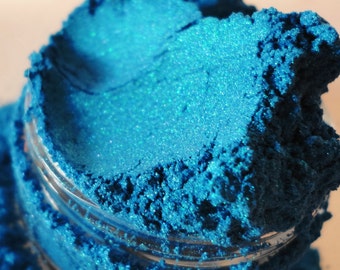 FEMME FATALE -  Blue Eyeshadow - Peacock Blue - Vegan Natural-  Shimmer - Eyeliner - Mineral Makeup Eye Shadow 10g Sifter jar