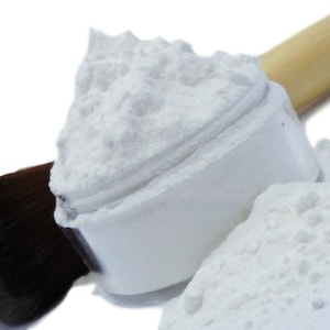 MINERAL VEIL,  Setting Powder,  Mattifying, Translucent,  Vegan, Mineral Makeup, Natural Ingredients, Silky Smooth, Crush Cosmetics