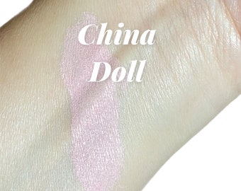 CHINA DOLL Pale Pink eyeshadow Highlighter Shimmer Luster Vegan Light pink Pale pink  Mineral Makeup Eye Shadow Eyeliner Sifter highlights