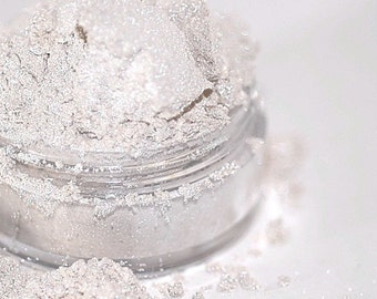 Snowflake |White Eyeshadow Iridescent| Shimmer Mineral Makeup  | Highlighter |Iridescent |White Eye Shadow- Eye Corners - Highlighter 5g Jar