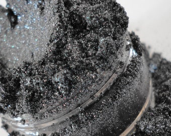 WINTER |Gray Eyeshadow |Dark |Shimmer |Luster| Smokey Eyes |Gothic  |Eyeliner  |Mineral Makeup  |Eye Shadow |5g Sifter Jar