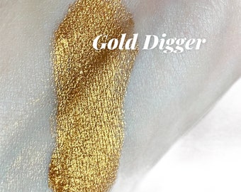 GOLD DIGGER, Bright  Gold Metallic  Eyeshadow , Vegan,  Mineral Makeup, Pigmented, Eyeliner, Natural Ingredients, Crush Cosmetics, 10 g jar